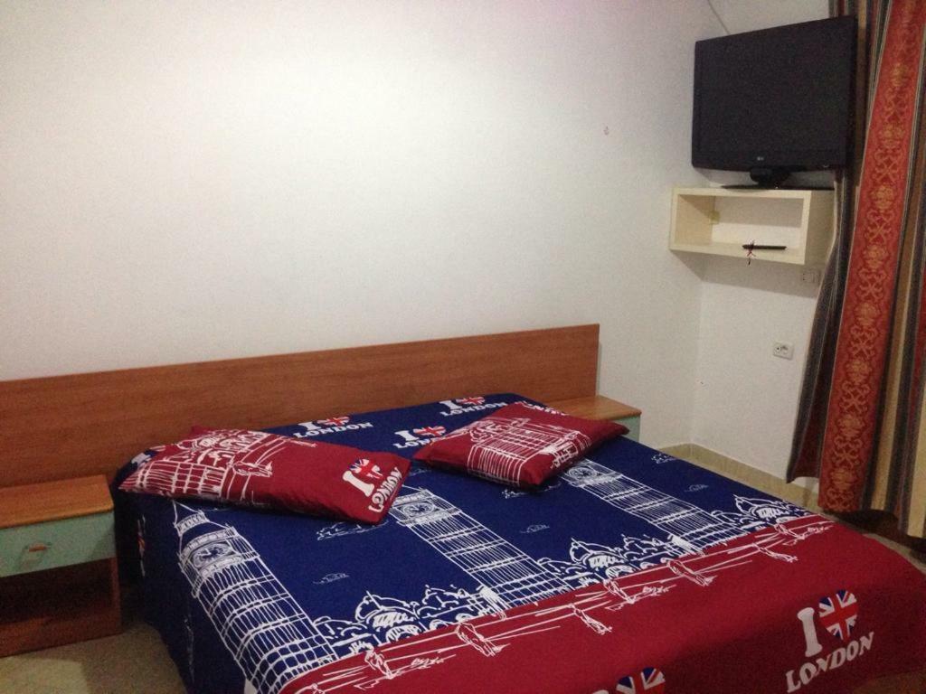 Hotel Moris Kryemëdhej المظهر الخارجي الصورة